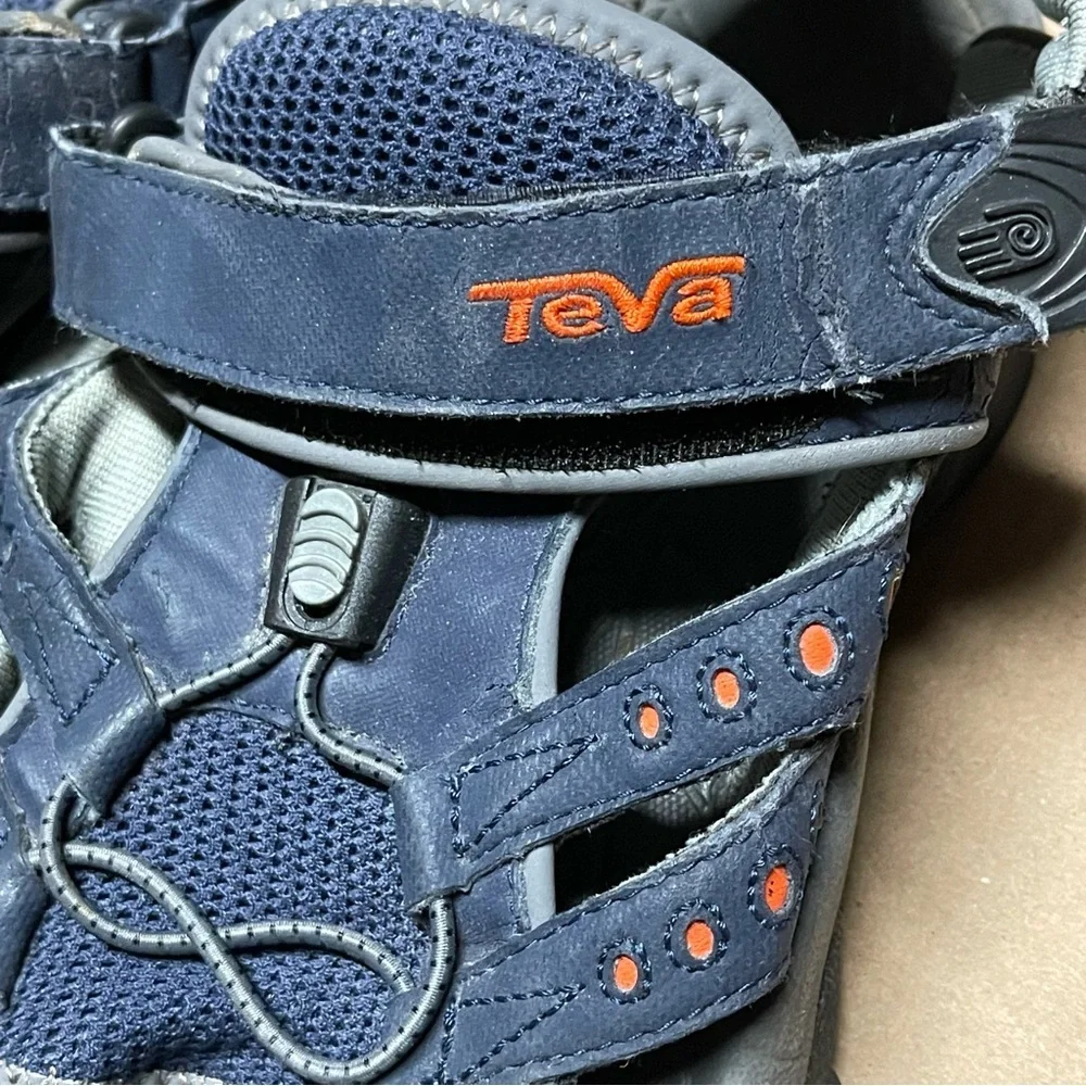 Men’s Teva Sport Sandals S/N 6735 Size 10 / EU 43 Navy Blue/Orange